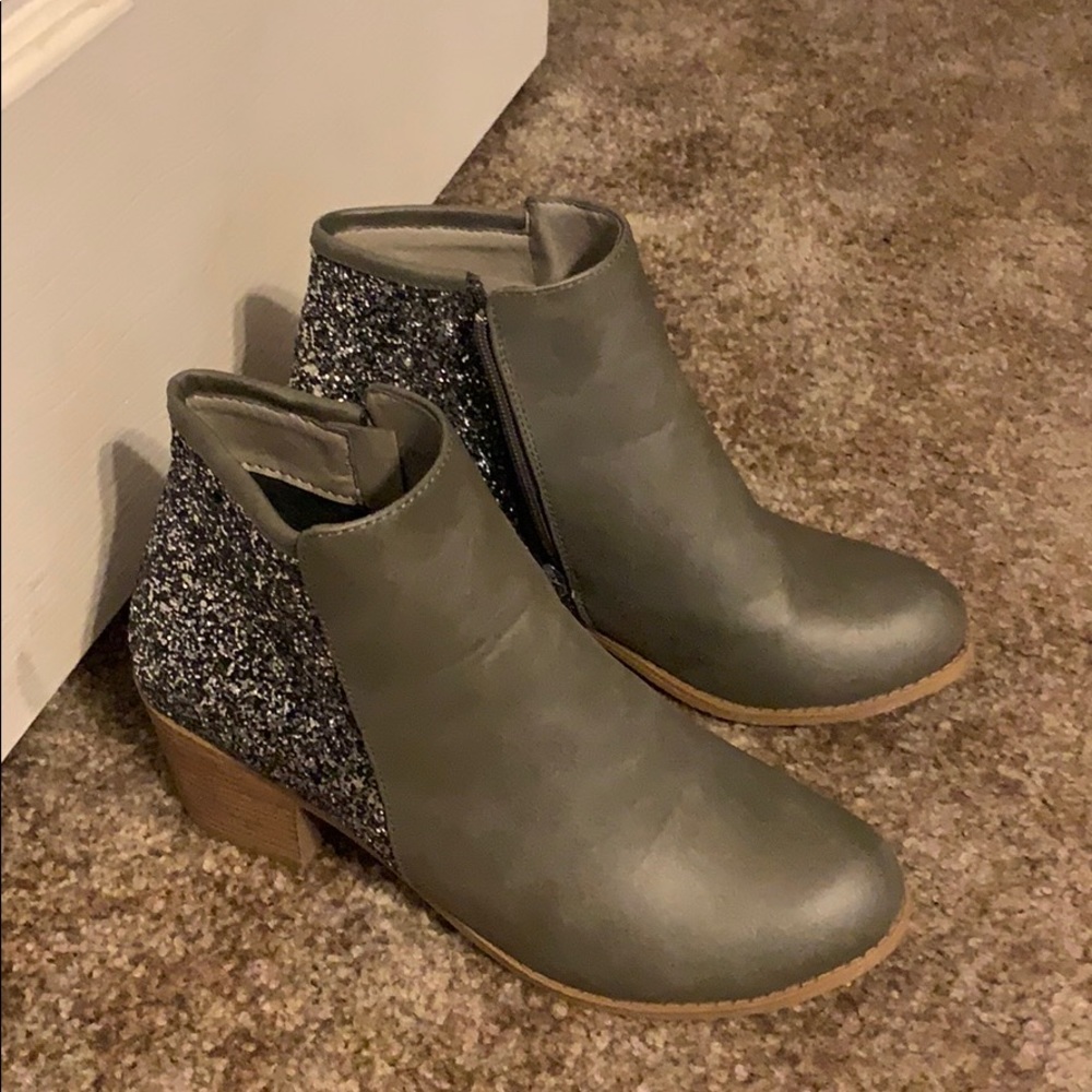 Sparkly Ankle boots